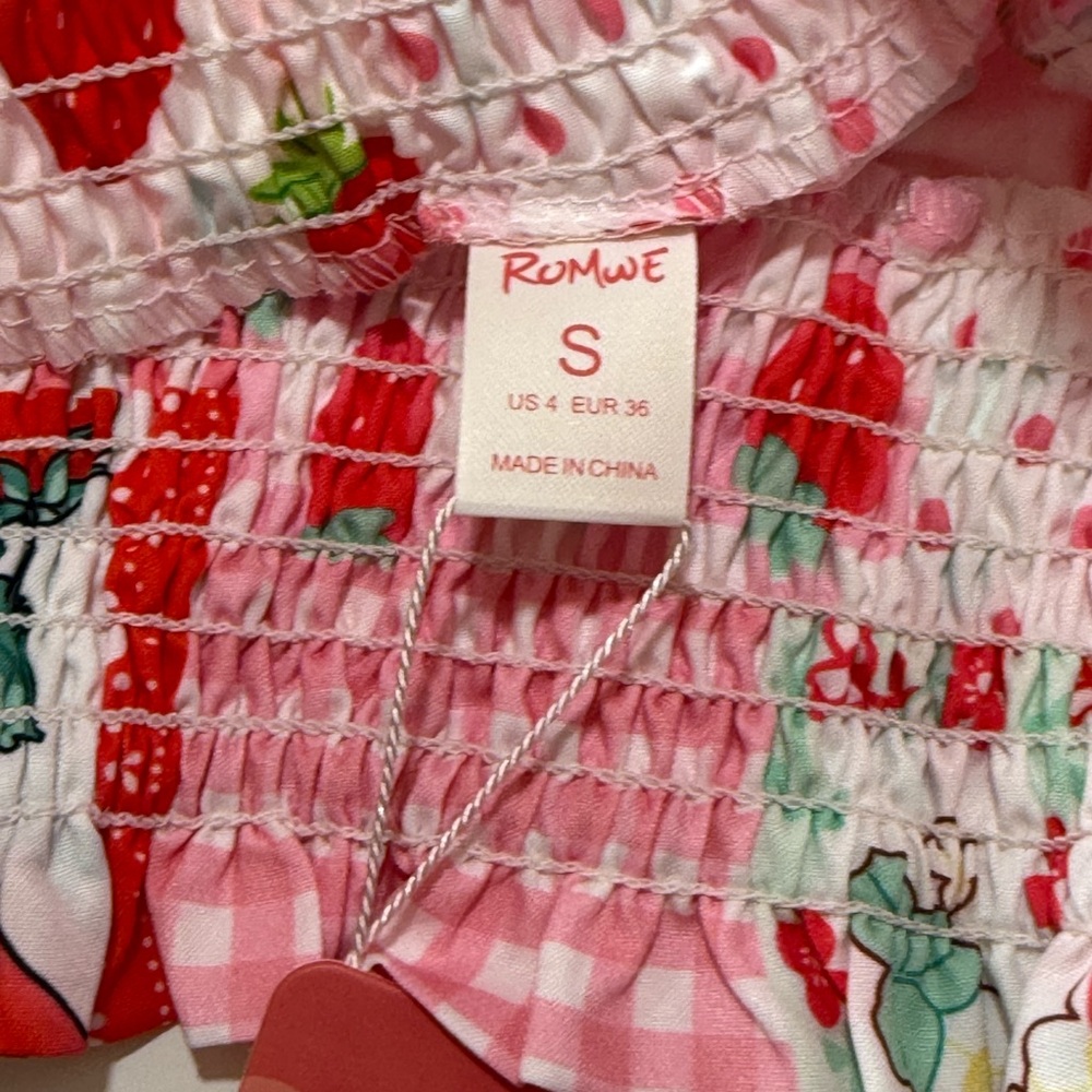 Strawberry Print Mini Skirt Pink and Red Lightweight & Flowy Size Small - Picture 3 of 5